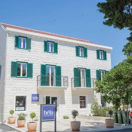 Guest house Bela Primosten