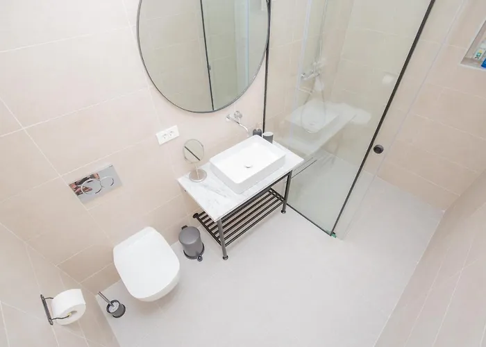 Guest house Bela Primosten